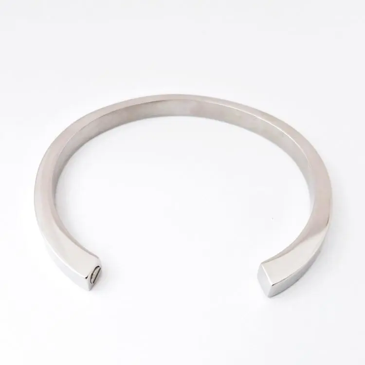 Blank memorial cuff