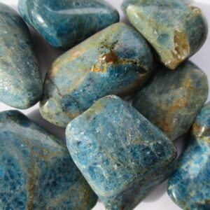 Apatite tumble - blue