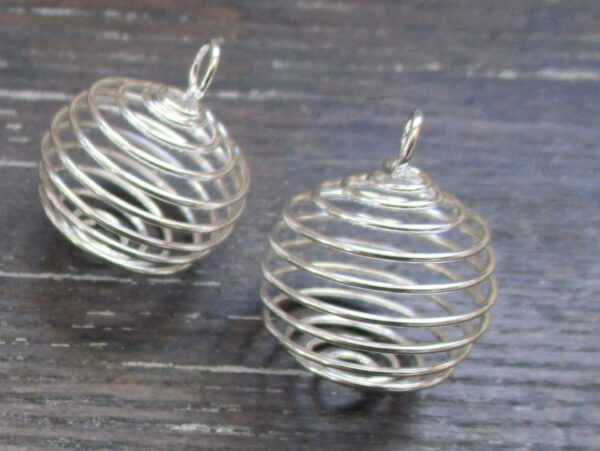 Small spiral cage