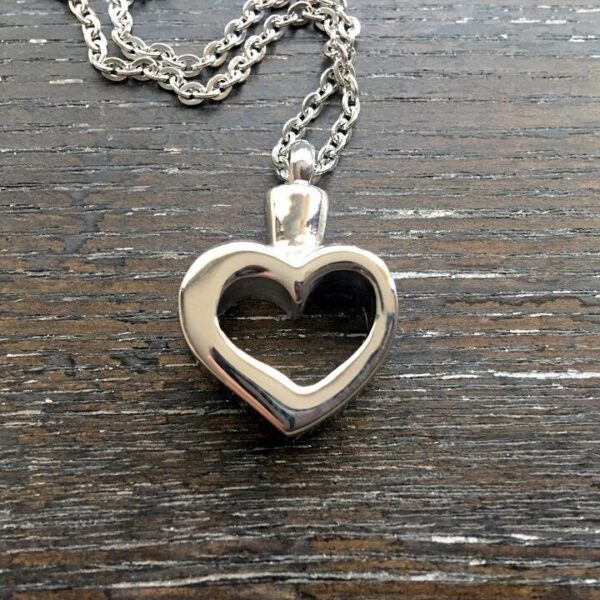 Heart outline memorial pendant