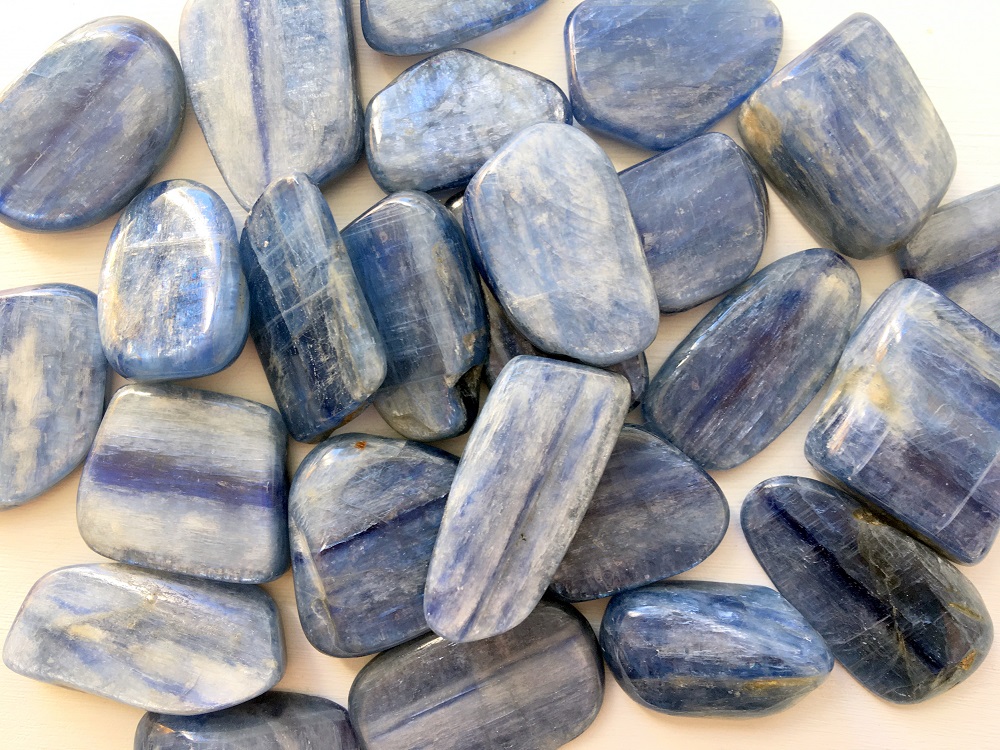 Kyanite - Earthsynergy webstore