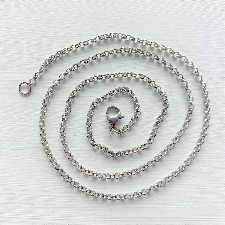 Stainless steel rolo chain