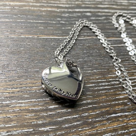 Heart memorial Pendant 'Forever in my Heart'