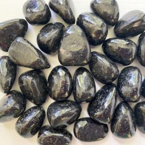 Nuumite Crystal Tumble