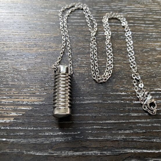 Ridged cylinder memorial keepsake