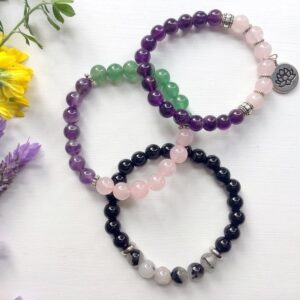 Bracelets on elastic