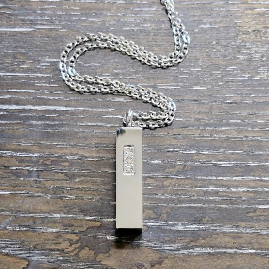 Zircon x 3 Bar memorial pendant
