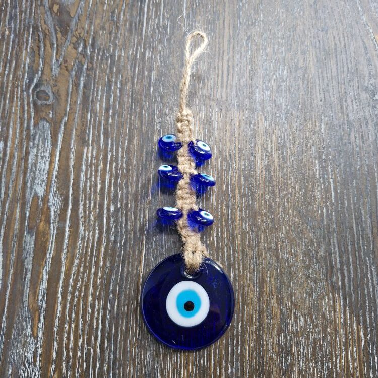 5cm blue glass evil eye + 6 beads