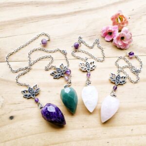 4 pendulums faceted with lotus charm